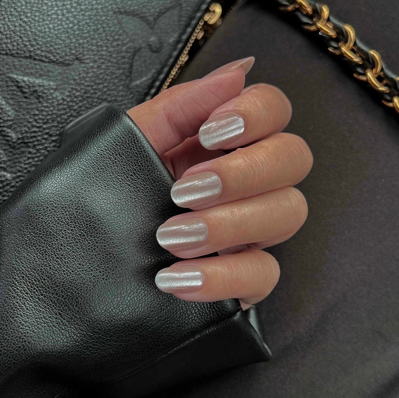 GLAZED DONUT WHITE ROUND