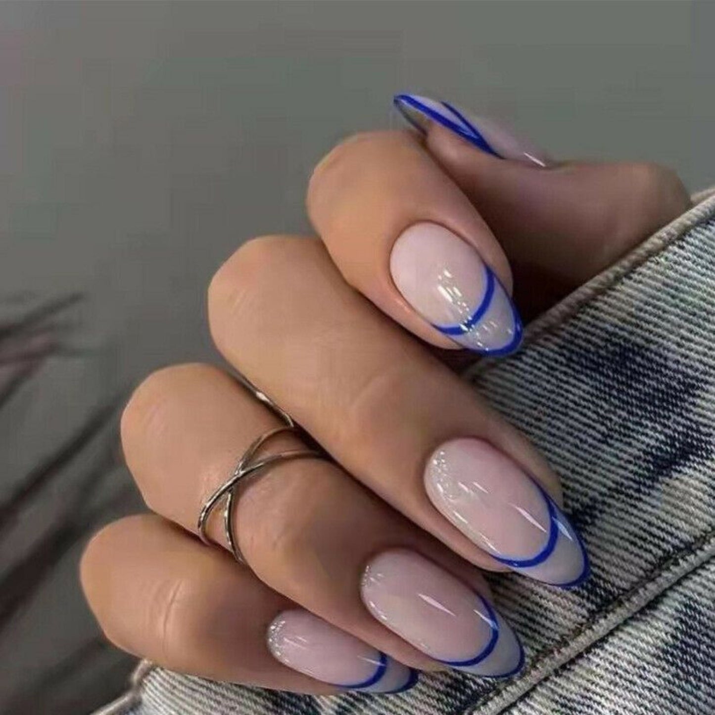 Blue Outline  French